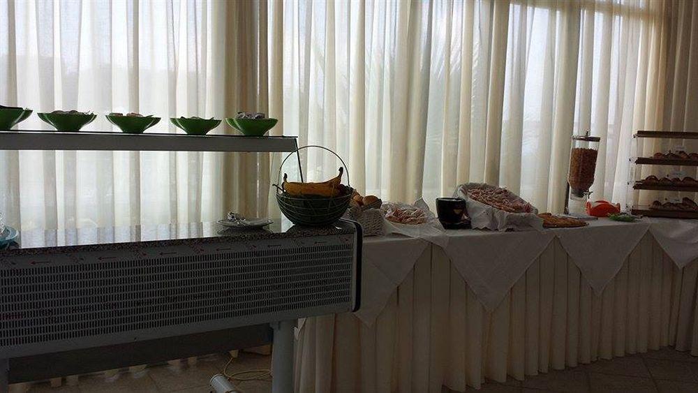 Hotel Diamond Residence Diamante Bagian luar foto