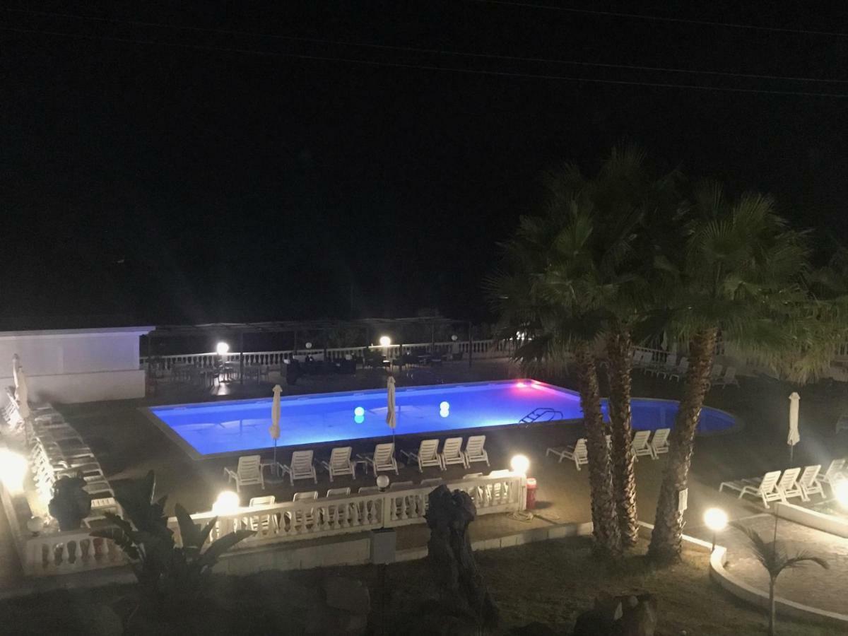 Hotel Diamond Residence Diamante Bagian luar foto